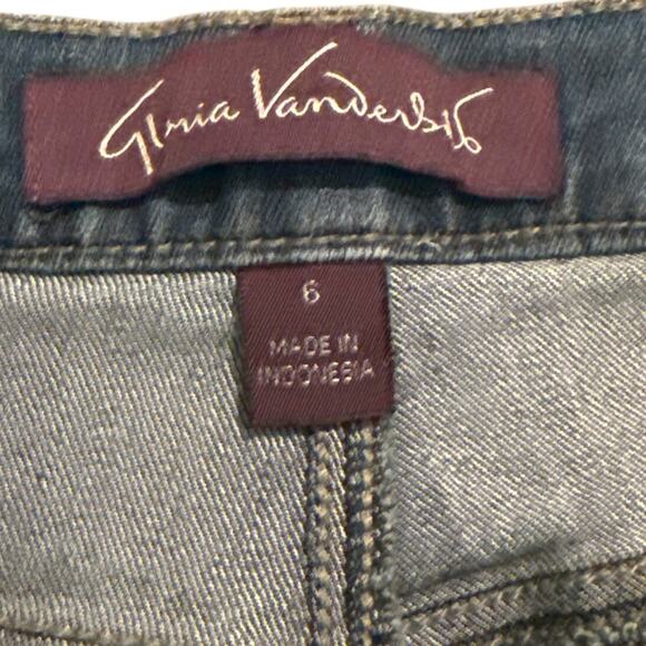 Gloria Vanderbilt Women's Amanda Classic High Rise Mom Jeans Short 6 - Picture 4 of 5